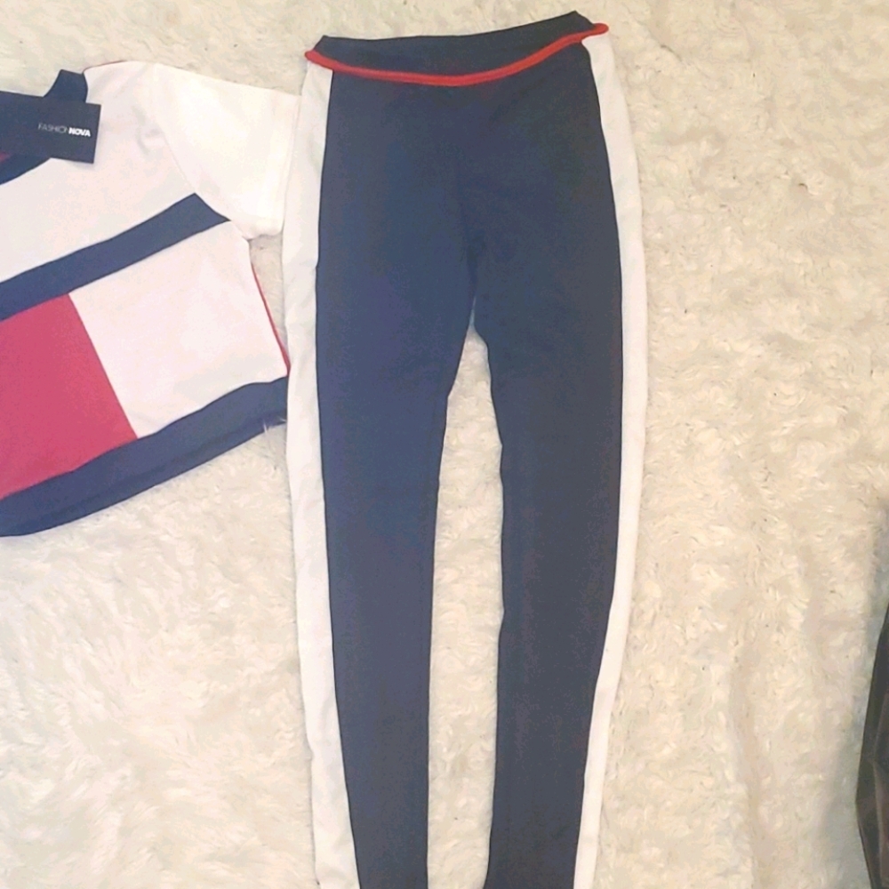 Matching pant set - Picture 3 of 3